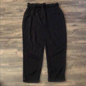 Shinestar Black Paper-bag Cropped Pants size M